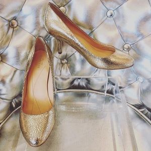Kate spade worn once gold shoes size 7